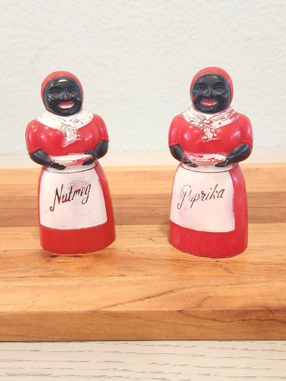 Vintage A.J. Spice Shakers F&F Mold & Die Works Nutmeg & Paprika S smcinnis11 (3